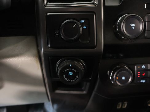Used 2020 Ford F150 XLT w/ Equipment Group 302A Luxury RWD image 9