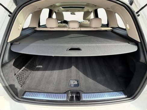 Used 2020 Mercedes-Benz GLC 300 4MATIC image 7