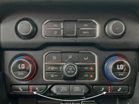 Used 2023 Chevrolet Suburban Z71 w/ Luxury Package AWD/4WD image 15