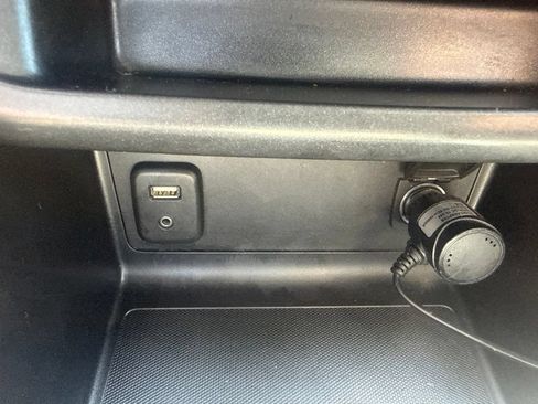 Used 2018 Chevrolet Colorado LT w/ LT Convenience Package RWD image 18