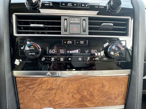 Used 2022 Nissan Armada SL w/ Captain's Chairs Package AWD/4WD image 25