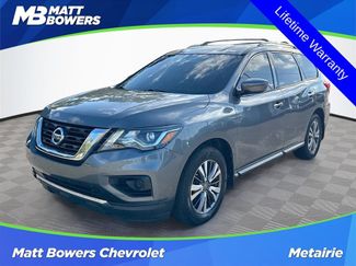 Used 2018 Nissan Pathfinder S image 1