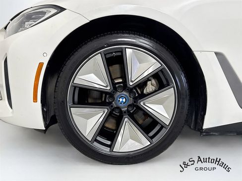 Used 2023 BMW i4 eDrive35 w/ Premium Package RWD image 37