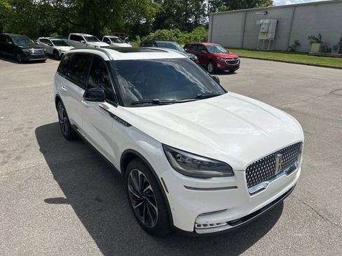 Used 2020 Lincoln Aviator Reserve w/ Equipment Group 201A AWD/4WD image 5