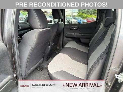 Used 2023 Toyota Tacoma TRD Off-Road w/ Black Out Package (TMS) AWD/4WD image 16