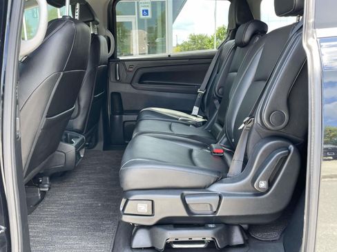 Used 2023 Honda Odyssey EX-L image 10
