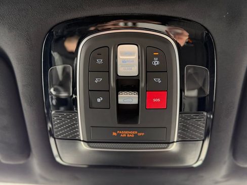 Used 2025 Hyundai Palisade Calligraphy image 32