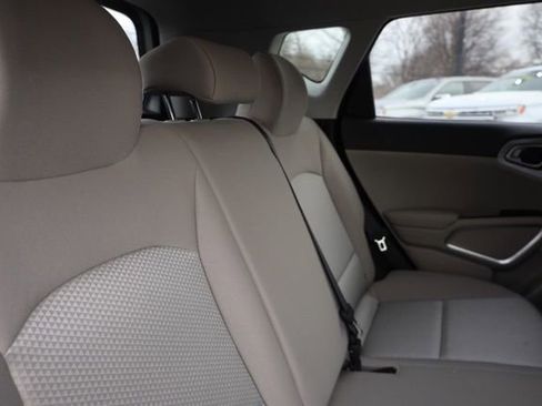 Used 2025 Kia Soul LX image 33