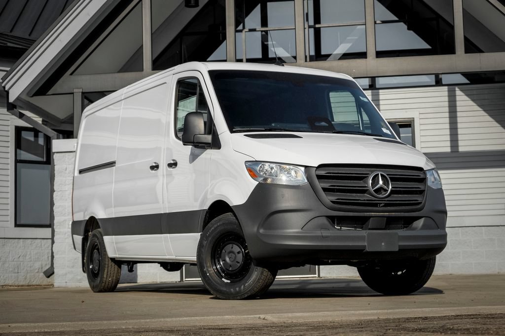 Used 2026 Mercedes-Benz Sprinter 2500 image 1