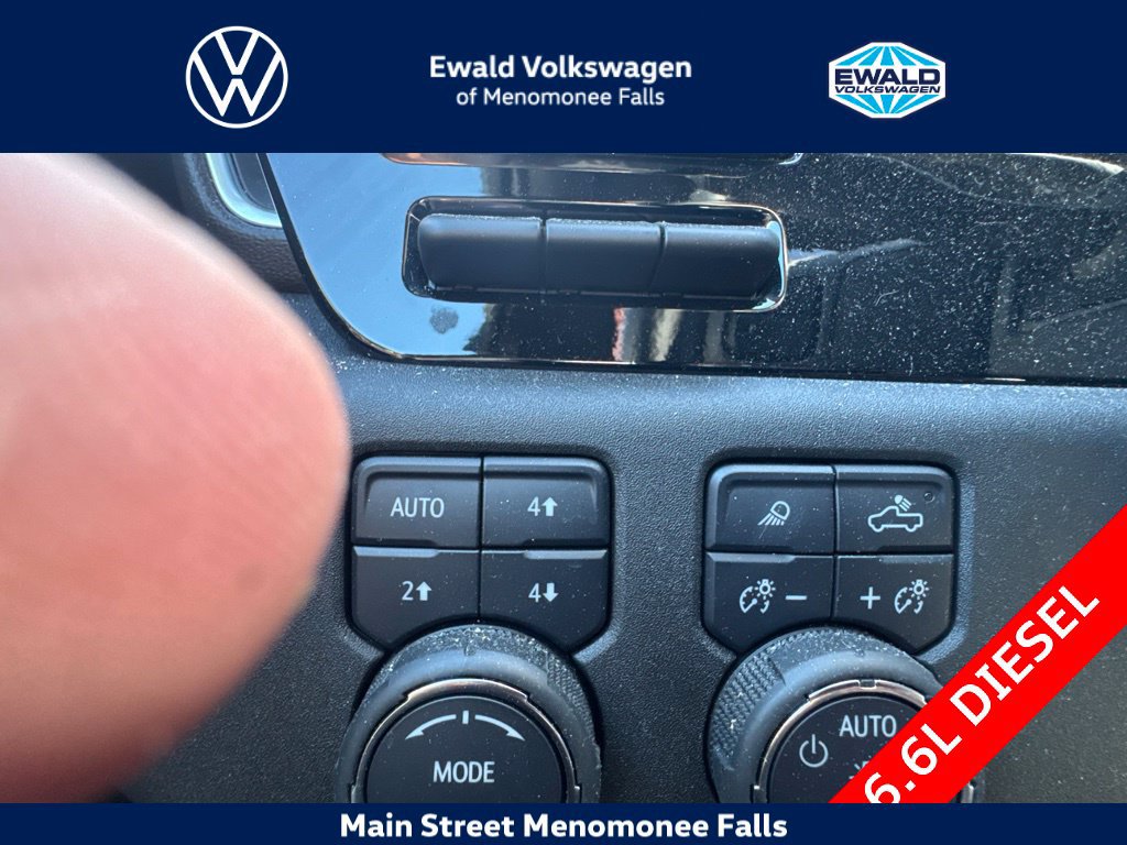 Used 2024 Chevrolet Silverado 3500 High Country w/ High Country Premium Package AWD/4WD image 18