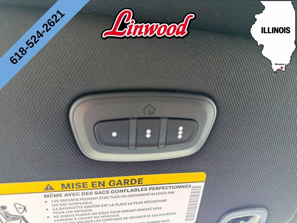 New 2026 Chrysler Pacifica Select FWD image 32