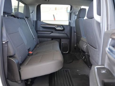 Used 2025 Chevrolet Silverado 1500 LT w/ Convenience Package II AWD/4WD image 12