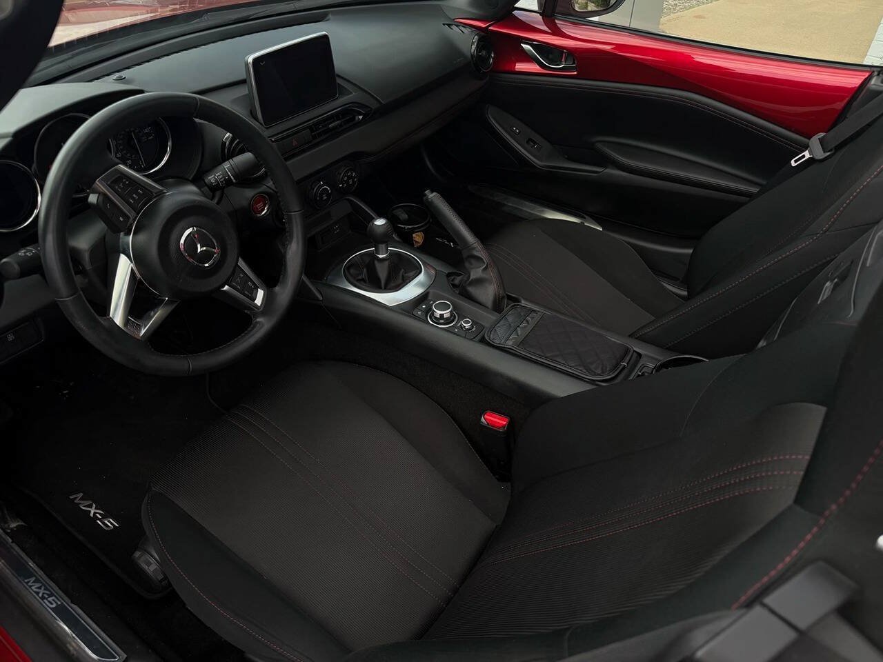 Used 2016 MAZDA MX-5 Miata Club RWD image 30