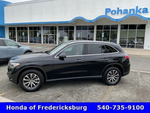 Used 2025 Mercedes-Benz GLC 300 4MATIC image 3
