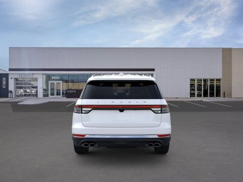 New 2026 Lincoln Aviator AWD image 5