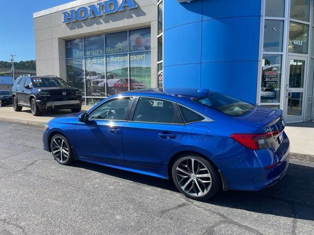 Used 2024 Honda Civic Touring image 3