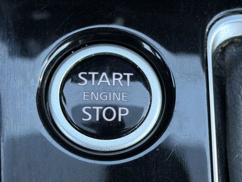 Used 2024 Nissan Kicks SV image 10