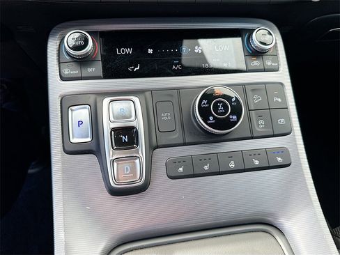 Used 2023 Hyundai Palisade Calligraphy w/ Cargo Package image 17