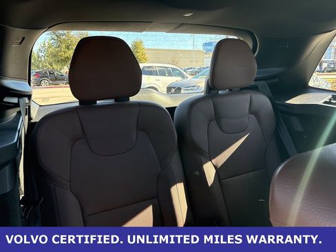 Certified 2024 Volvo XC90 B5 Plus w/ Protection Package Premier image 10
