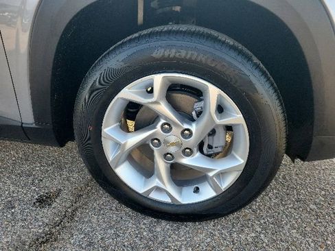 New 2026 Chevrolet Trax LS FWD image 24