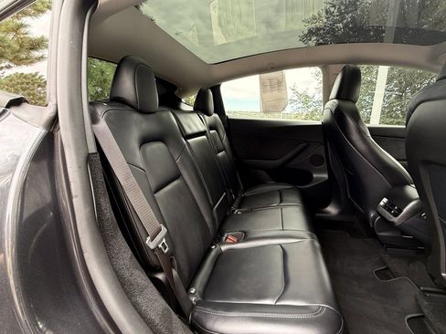 Used 2024 Tesla Model Y Long Range image 26