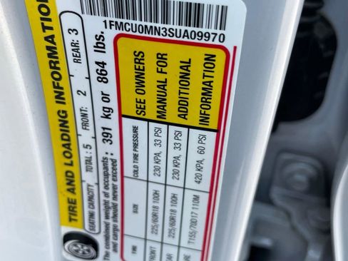 Used 2025 Ford Escape ST-Line FWD image 28