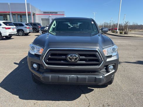 Used 2022 Toyota Tacoma SR5 image 8