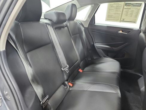 Used 2019 Volkswagen Jetta SE FWD image 46