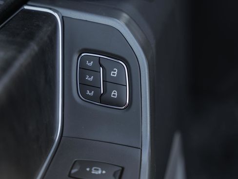 New 2026 Ford F250 Lariat w/ Chrome Package image 45