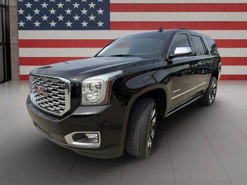 Used 2018 GMC Yukon Denali w/ Denali Ultimate Package RWD image 3