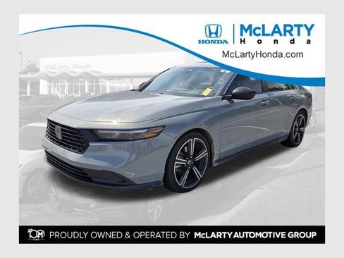 Used 2023 Honda Accord Sport image 1