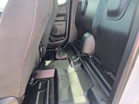 Used 2022 Chevrolet Colorado LT w/ Fleet Safety Package RWD image 14