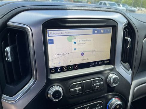 Used 2019 GMC Sierra 1500 SLT w/ SLT Premium Plus Package AWD/4WD image 20