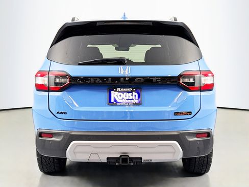 Used 2024 Honda Pilot TrailSport image 6