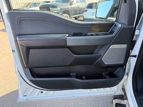 Used 2024 Ford F150 Lariat w/ FX4 Off-Road Package image 8