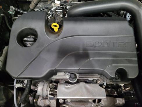 Used 2024 Chevrolet Equinox LS w/ LS Convenience Package AWD/4WD image 30
