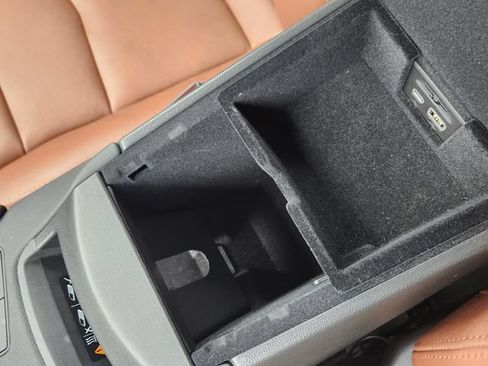 Used 2021 Cadillac XT5 Premium Luxury w/ LPO, Floor Liner Package AWD/4WD image 19
