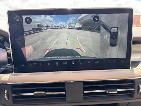 Used 2024 Lincoln Corsair AWD w/ Equipment Group 101A image 21