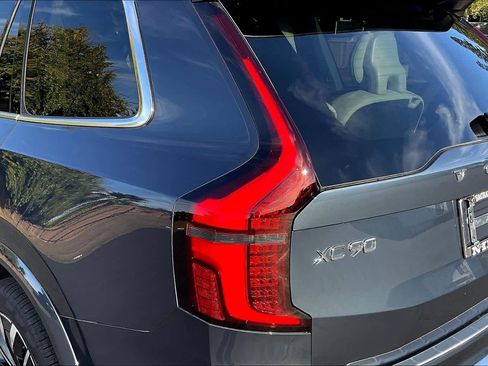 New 2026 Volvo XC90 T8 Ultra image 25