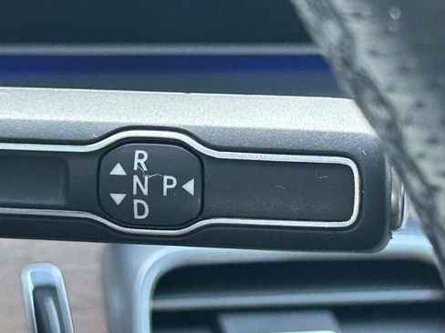 Certified 2025 Mercedes-Benz GLS 450 4MATIC image 31
