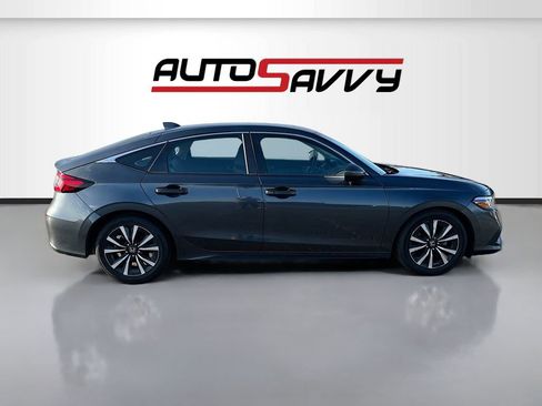 Used 2024 Honda Civic EX-L image 8