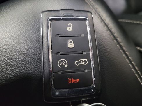 Used 2022 Jeep Grand Cherokee L Limited w/ Luxury Tech Group II AWD/4WD image 32