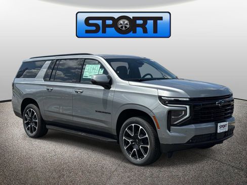 New 2026 Chevrolet Suburban RST w/ RST Capability Package AWD/4WD image 5