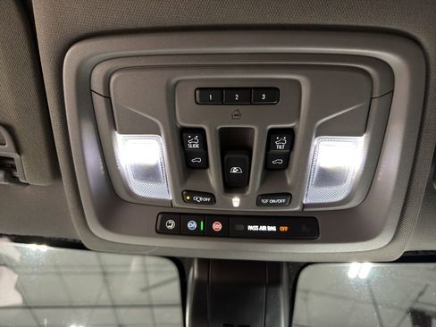 Used 2023 GMC Sierra 2500 Denali w/ Denali Ultimate Package AWD/4WD image 30