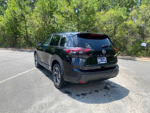 Certified 2024 Nissan Rogue SV AWD/4WD image 6