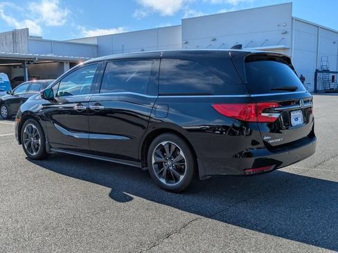 Used 2023 Honda Odyssey Elite image 5