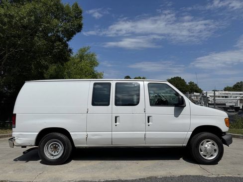 Used 2007 Ford E-150 and Econoline 150 image 4