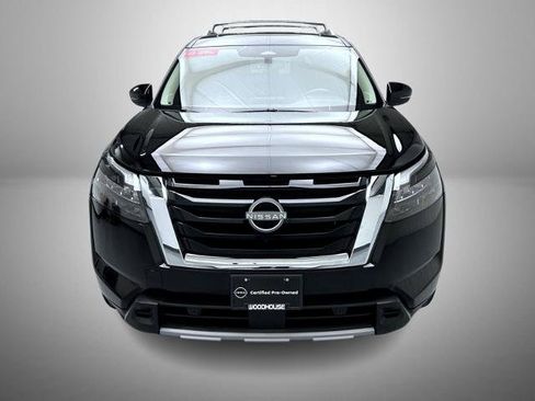 Certified 2025 Nissan Pathfinder SL w/ SL Premium Package AWD/4WD image 2