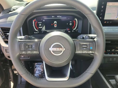 Certified 2024 Nissan Rogue SL w/ SL Premium Package FWD image 19
