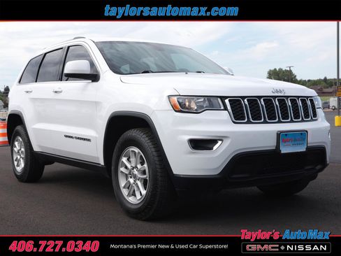 Used 2018 Jeep Grand Cherokee Laredo AWD/4WD image 2